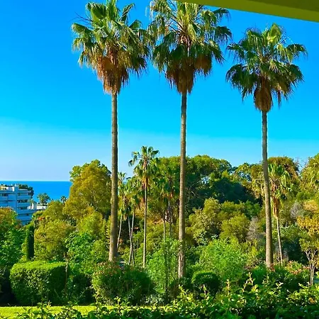Apartment Magnifique Studio 22m2, De Luxe, Vue Mer, Parking Vallauris